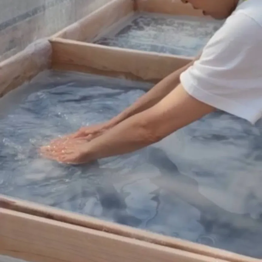 塩を蒸発させる過程の様子